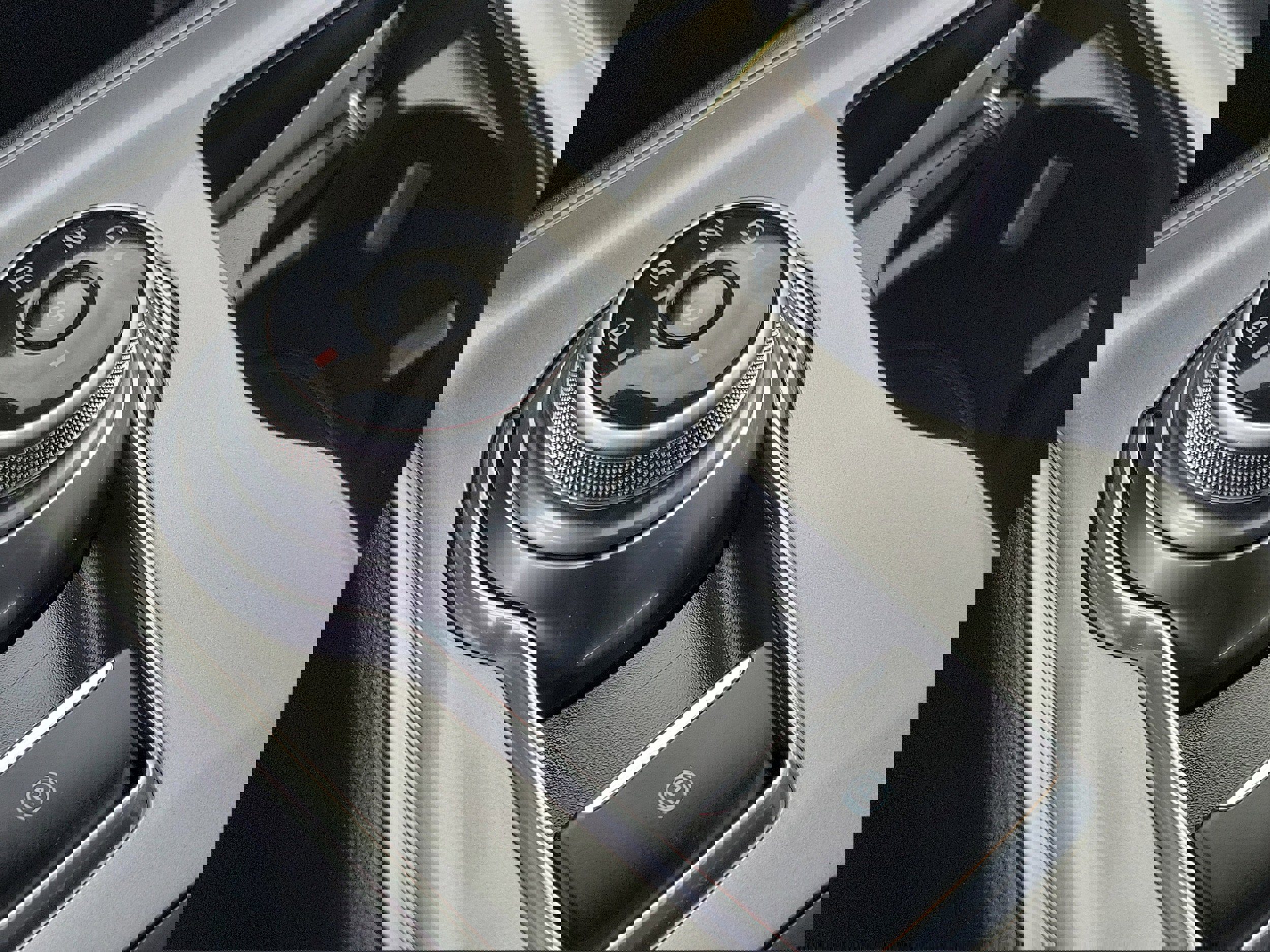 Used 2024 Ford Edge SEL w/ Convenience Package image 32