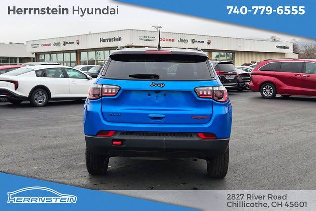 Used 2022 Jeep Compass Trailhawk AWD/4WD image 30
