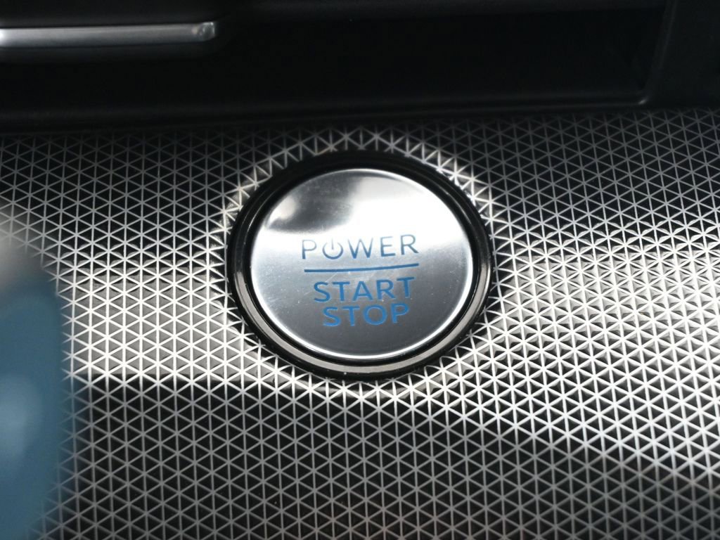 Used 2025 Ford Mustang Mach-E GT image 12