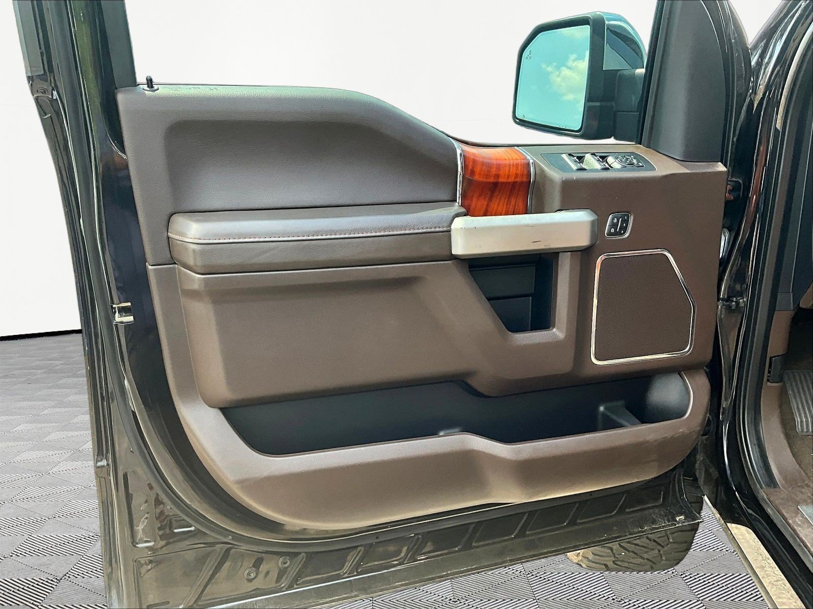 Used 2020 Ford F150 King Ranch w/ Technology Package AWD/4WD image 21