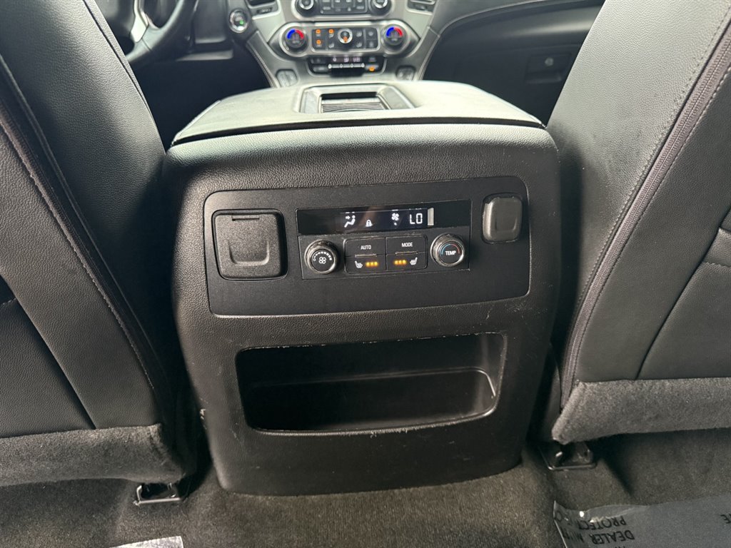Used 2017 Chevrolet Tahoe LT w/ Luxury Package AWD/4WD image 17