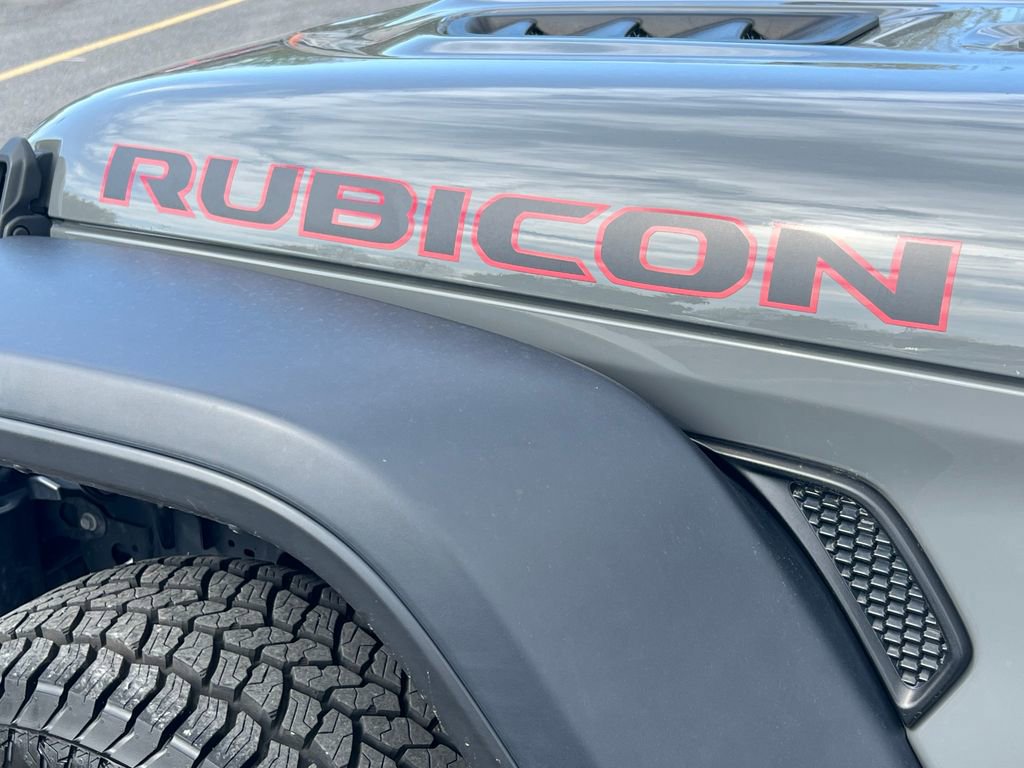 Used 2021 Jeep Gladiator Rubicon w/ Cold Weather Group AWD/4WD image 16