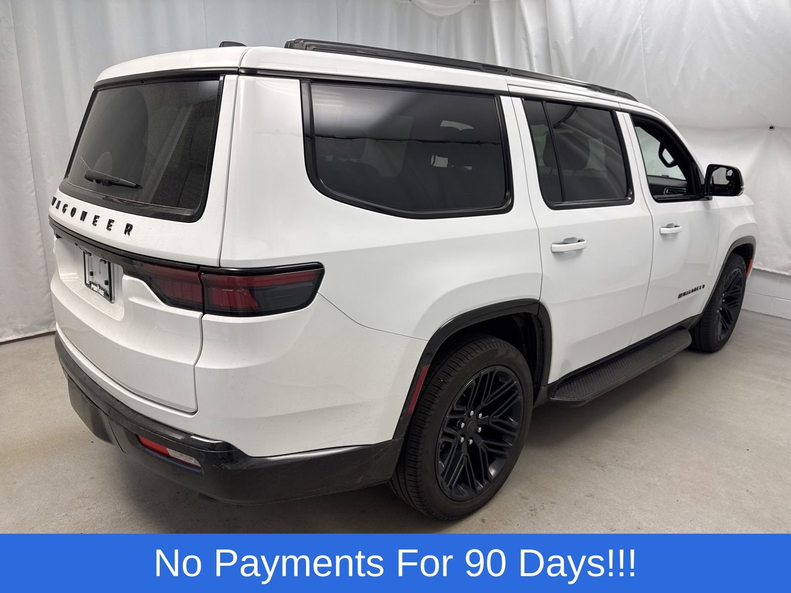 Used 2025 Jeep Wagoneer Series II w/ Convenience Group I AWD/4WD image 4