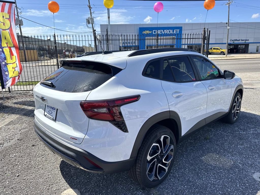 New 2026 Chevrolet Trax RS w/ Sunroof Package image 7