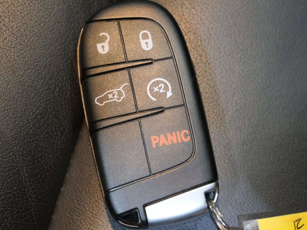 Used 2022 Dodge Durango GT AWD/4WD image 31