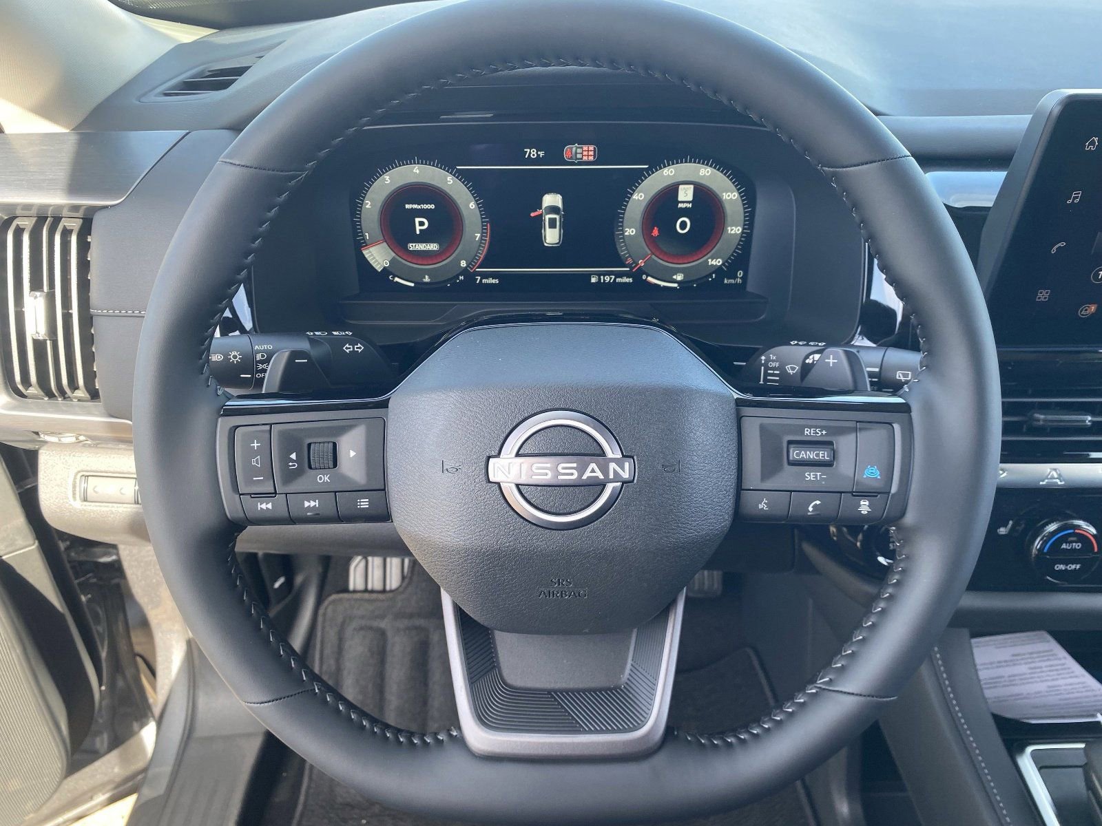 New 2026 Nissan Pathfinder SL image 3