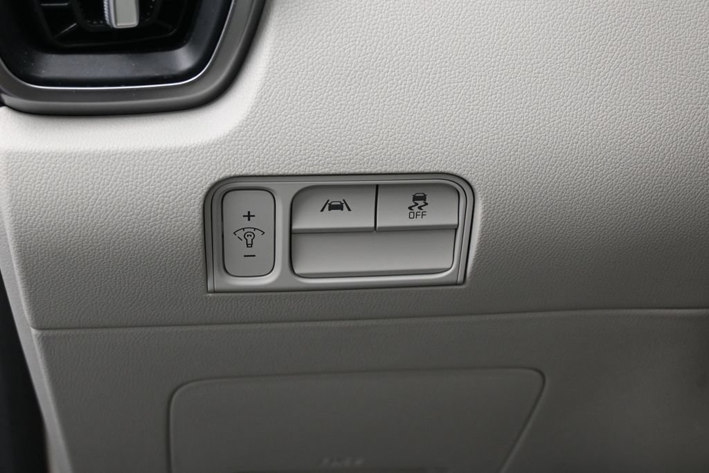Used 2023 Kia Sorento S w/ Panoramic Sunroof Package FWD image 16