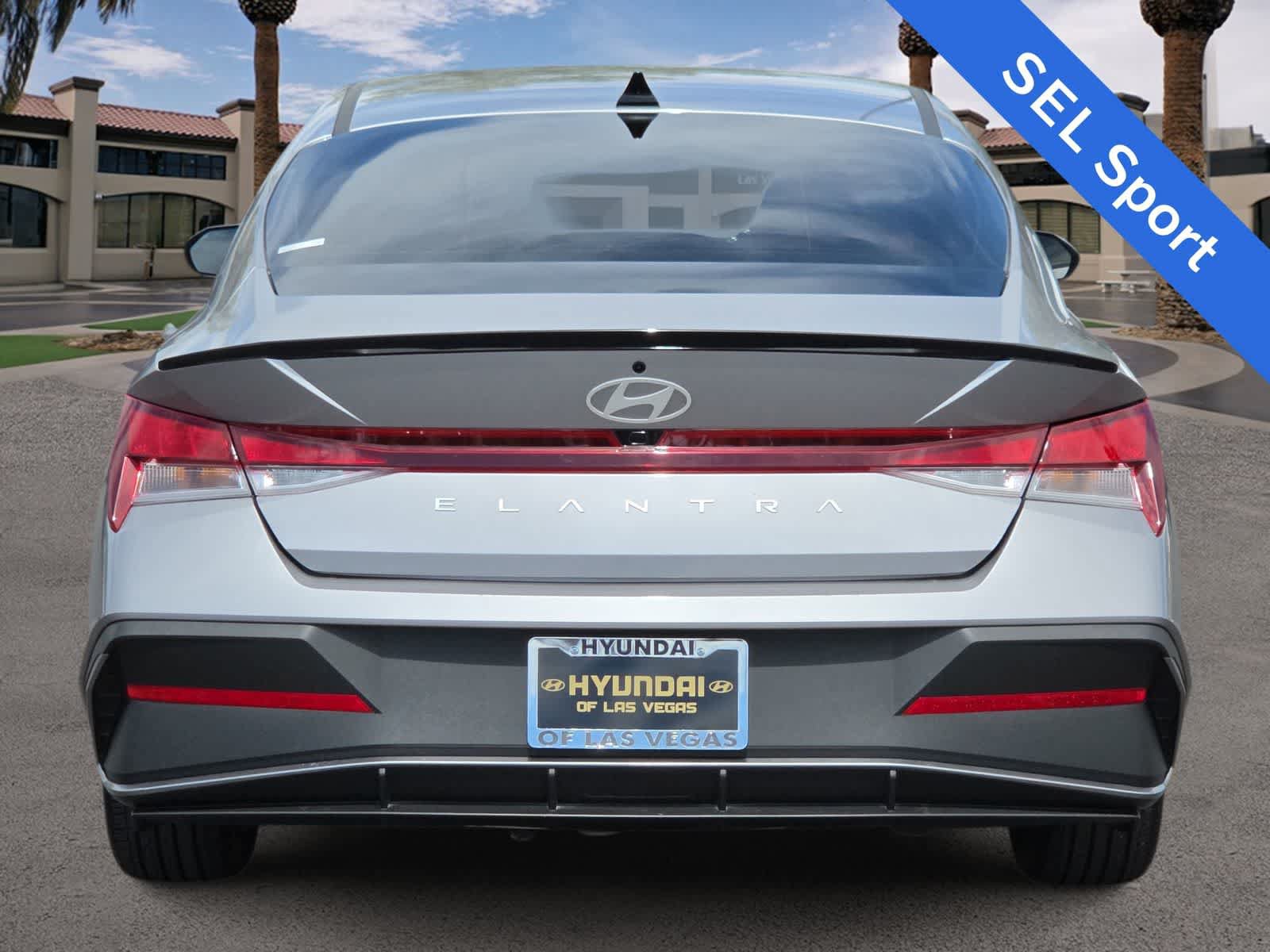 Certified 2025 Hyundai Elantra Sport FWD image 7