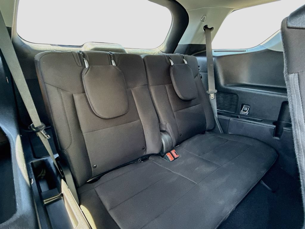 Used 2022 Ford Explorer XLT AWD/4WD image 25