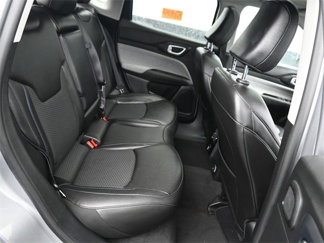 Used 2022 Jeep Compass Latitude w/ Sun and Sound Group image 7