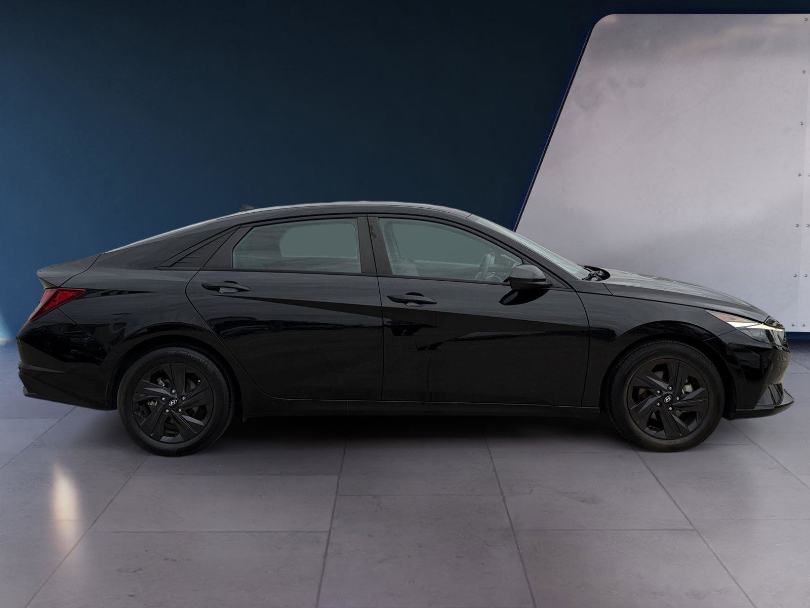 Used 2022 Hyundai Elantra SEL w/ Convenience Package image 6