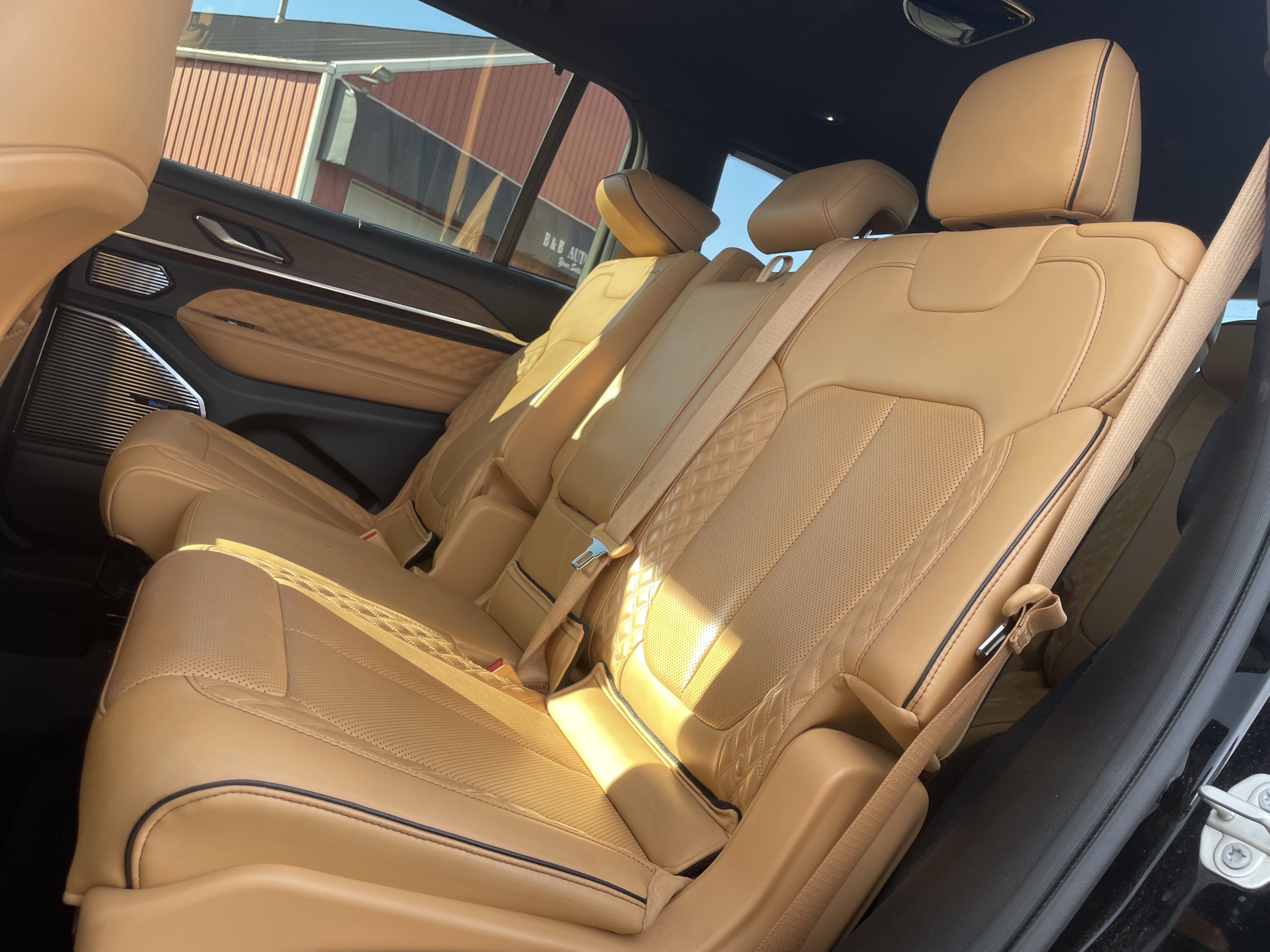 Used 2023 Jeep Grand Cherokee L Summit w/ Advanced Protech Group IV image 13