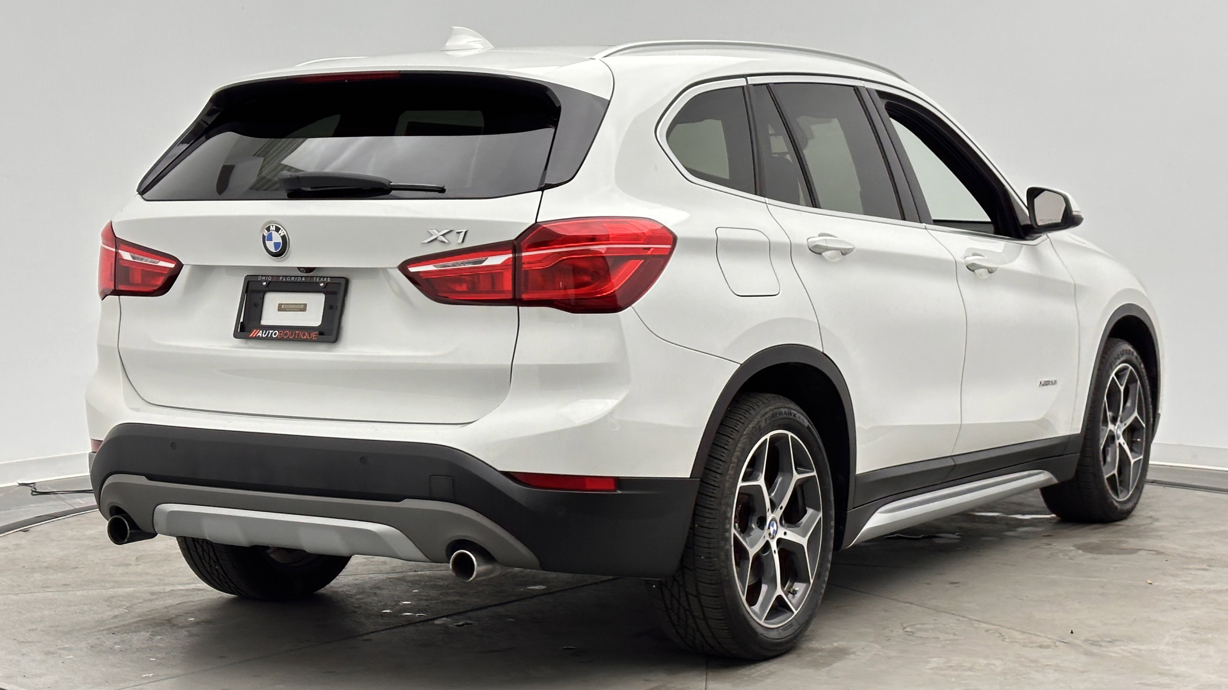 Used 2018 BMW X1 xDrive28i AWD/4WD image 8