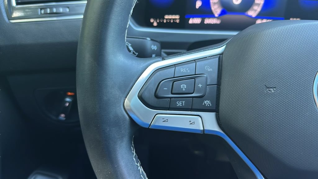 Certified 2022 Volkswagen Tiguan SE FWD image 22