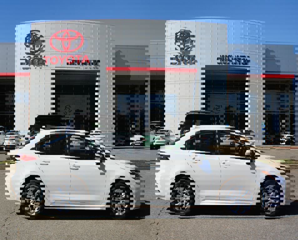 Used 2025 Toyota Corolla LE