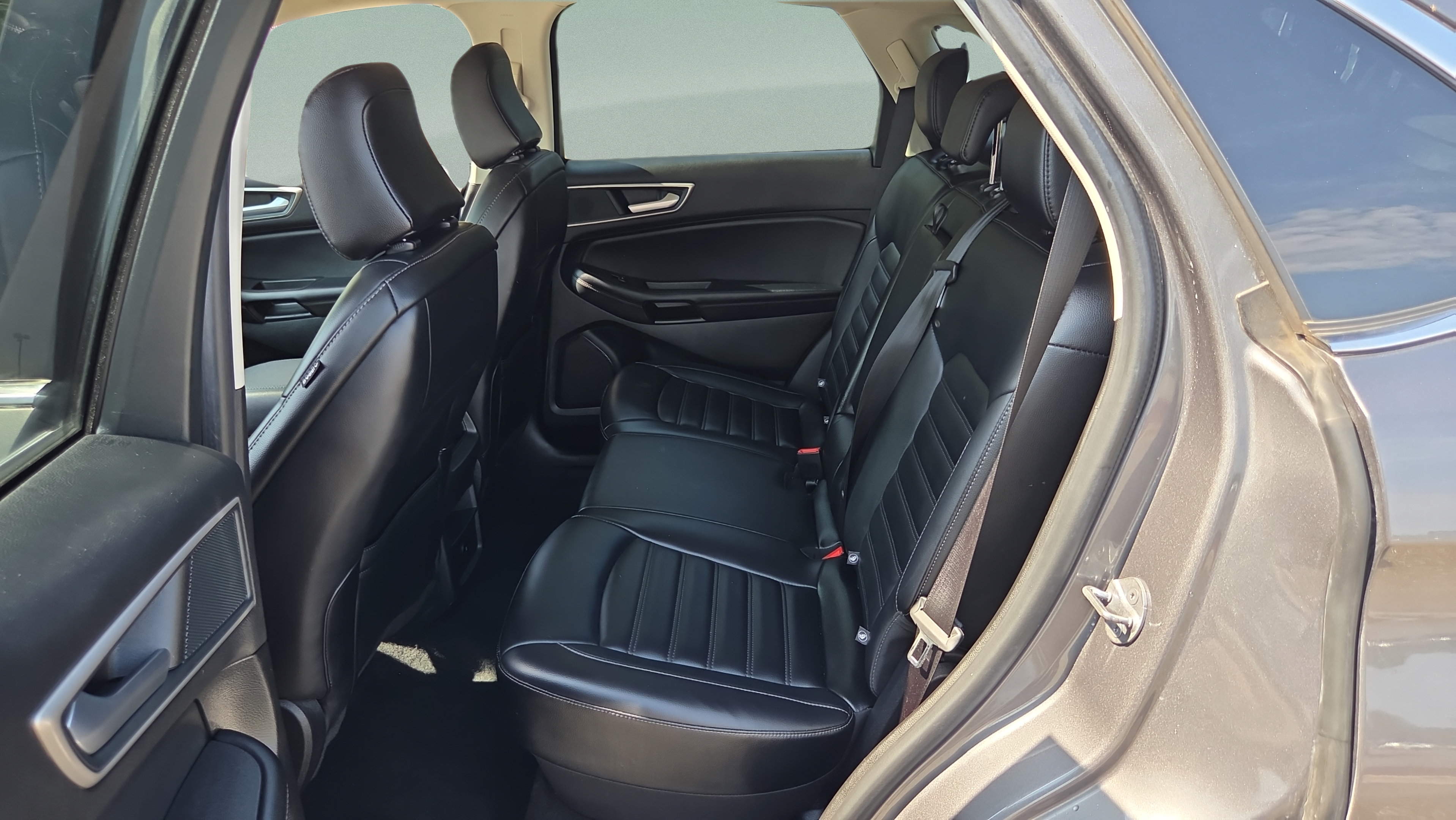 Used 2024 Ford Edge SEL AWD/4WD image 10