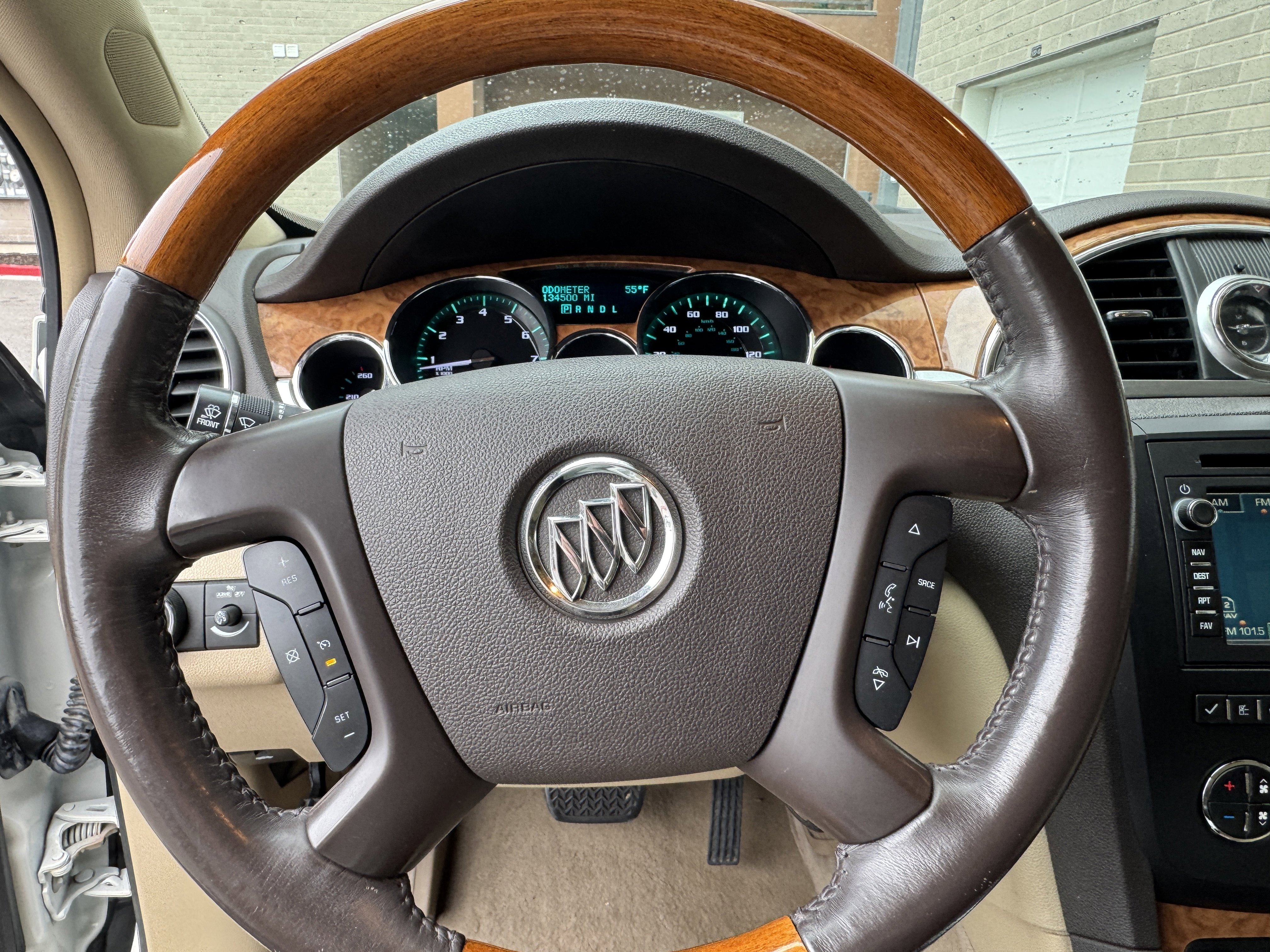 Used 2010 Buick Enclave CXL w/ Trailering Provision Package AWD/4WD image 22