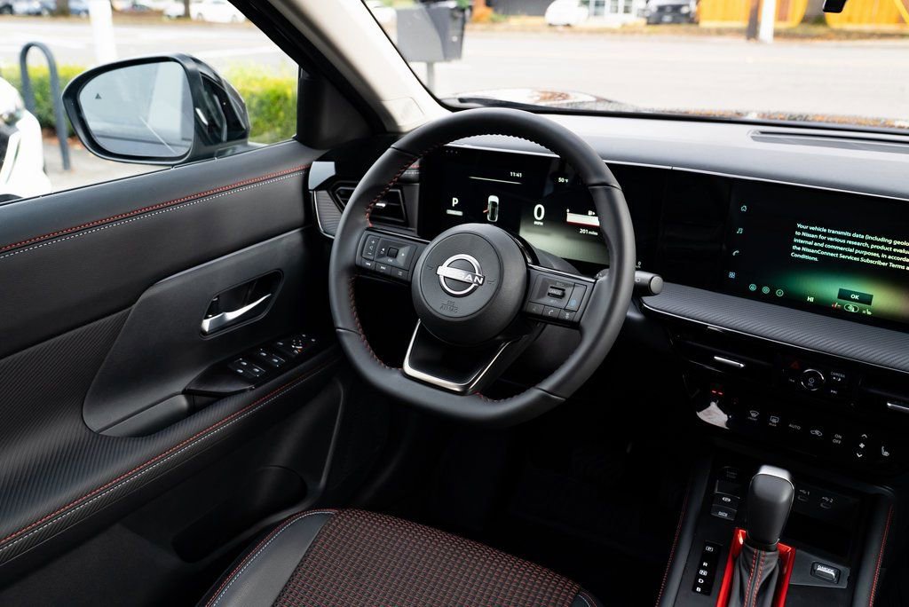 New 2026 Nissan Kicks SR w/ Cold Weather Package image 9