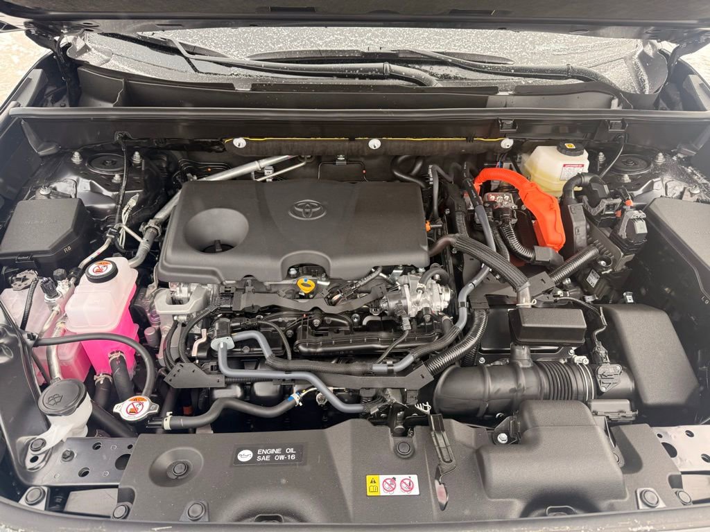 Used 2025 Toyota RAV4 XLE image 28