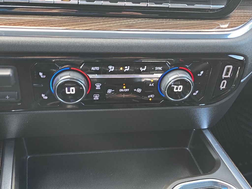 Used 2024 Chevrolet Silverado 1500 LT Trail Boss w/ LT Trail Boss Premium Package image 23