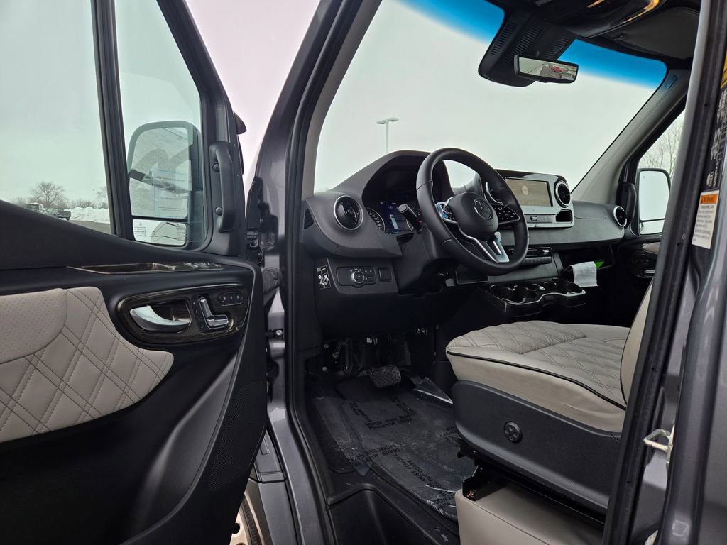 Used 2023 Mercedes-Benz Sprinter 3500 w/ Parking Package image 14