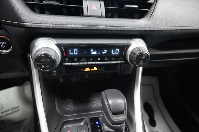 Used 2024 Toyota RAV4 XLE AWD/4WD image 18