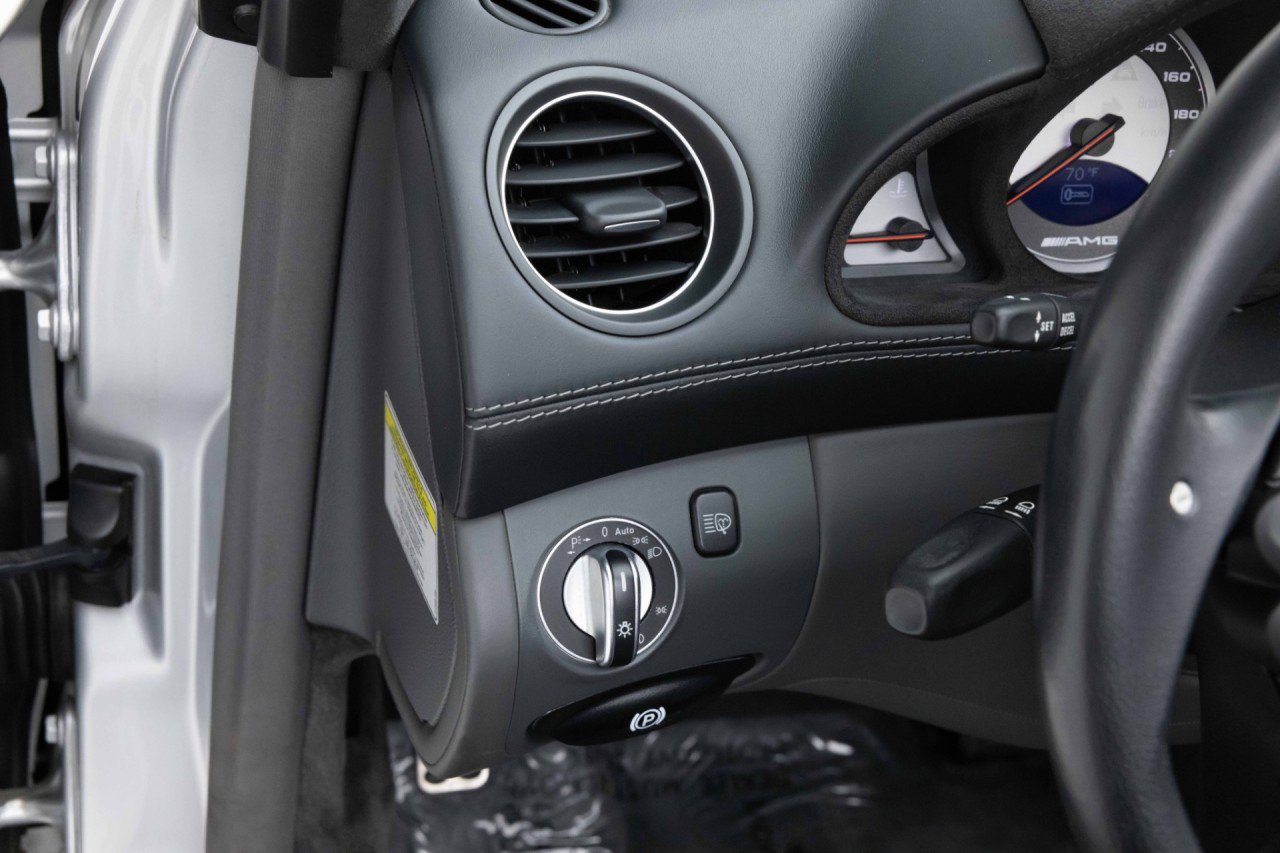 Used 2006 Mercedes-Benz SL 65 AMG image 30