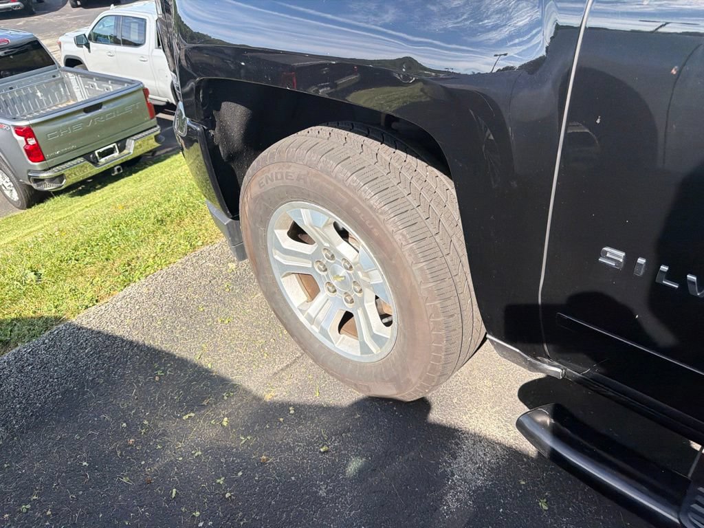 Certified 2017 Chevrolet Silverado 1500 LT w/ All Star Edition AWD/4WD image 10