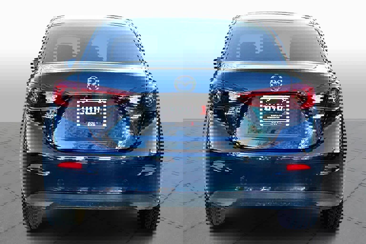 Used 2016 MAZDA MAZDA3 i Sport w/ Preferred Equipment Package image 4