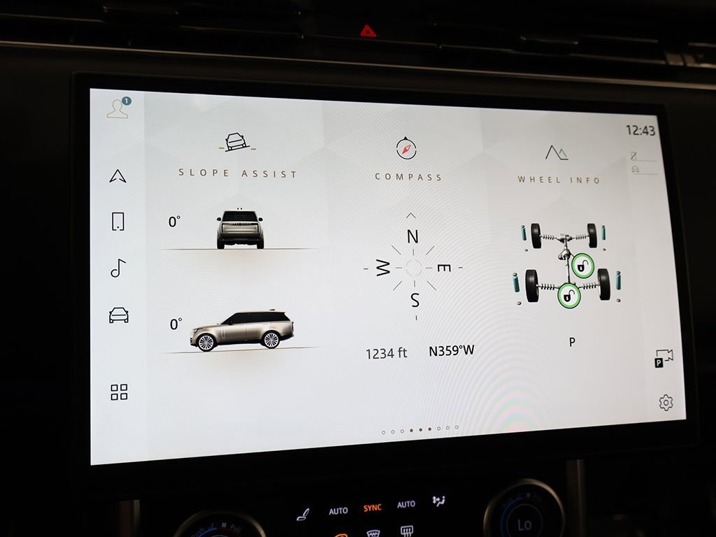 Used 2023 Land Rover Range Rover Long Wheelbase SE image 58