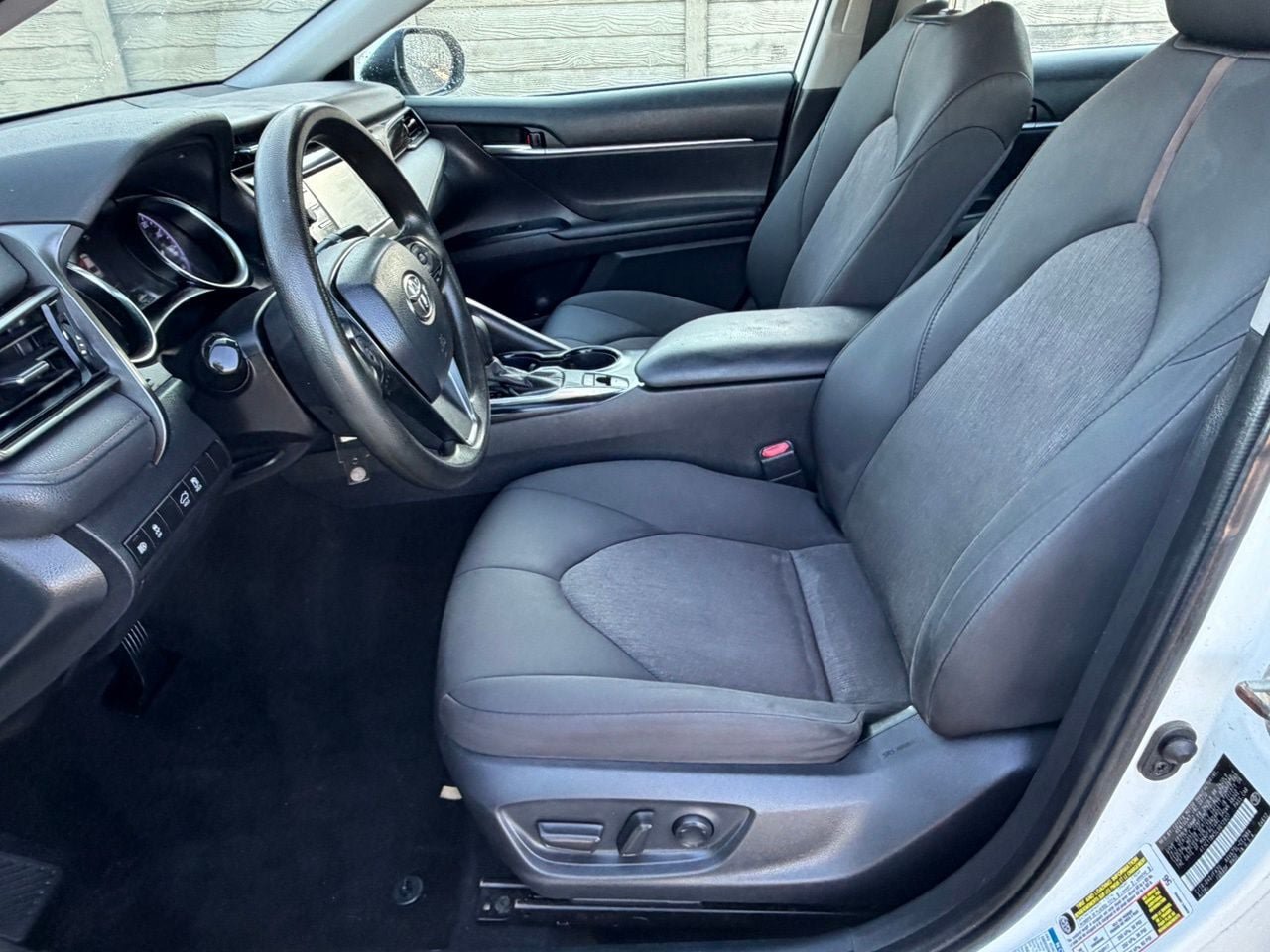 Used 2020 Toyota Camry LE AWD/4WD image 25