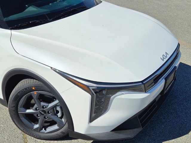 New 2026 Kia K4 FWD image 10