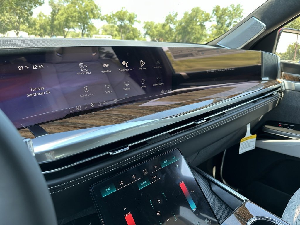 New 2026 Cadillac Escalade ESV Platinum Sport image 33