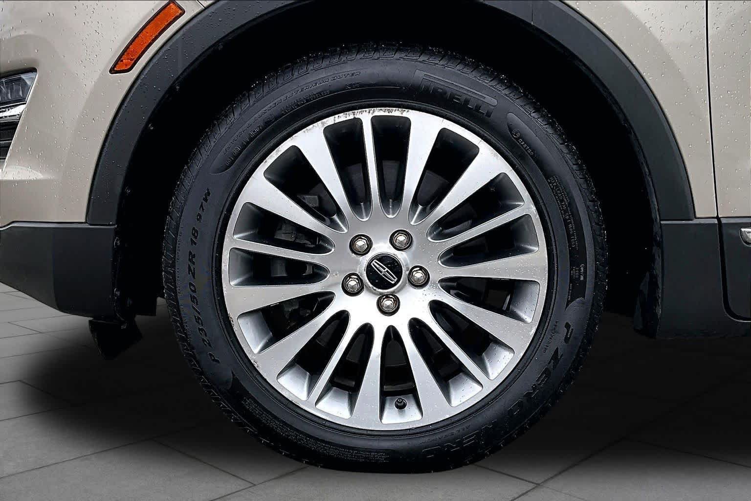 Used 2015 Lincoln MKC FWD w/ Equipment Group 102A Reserve image 11