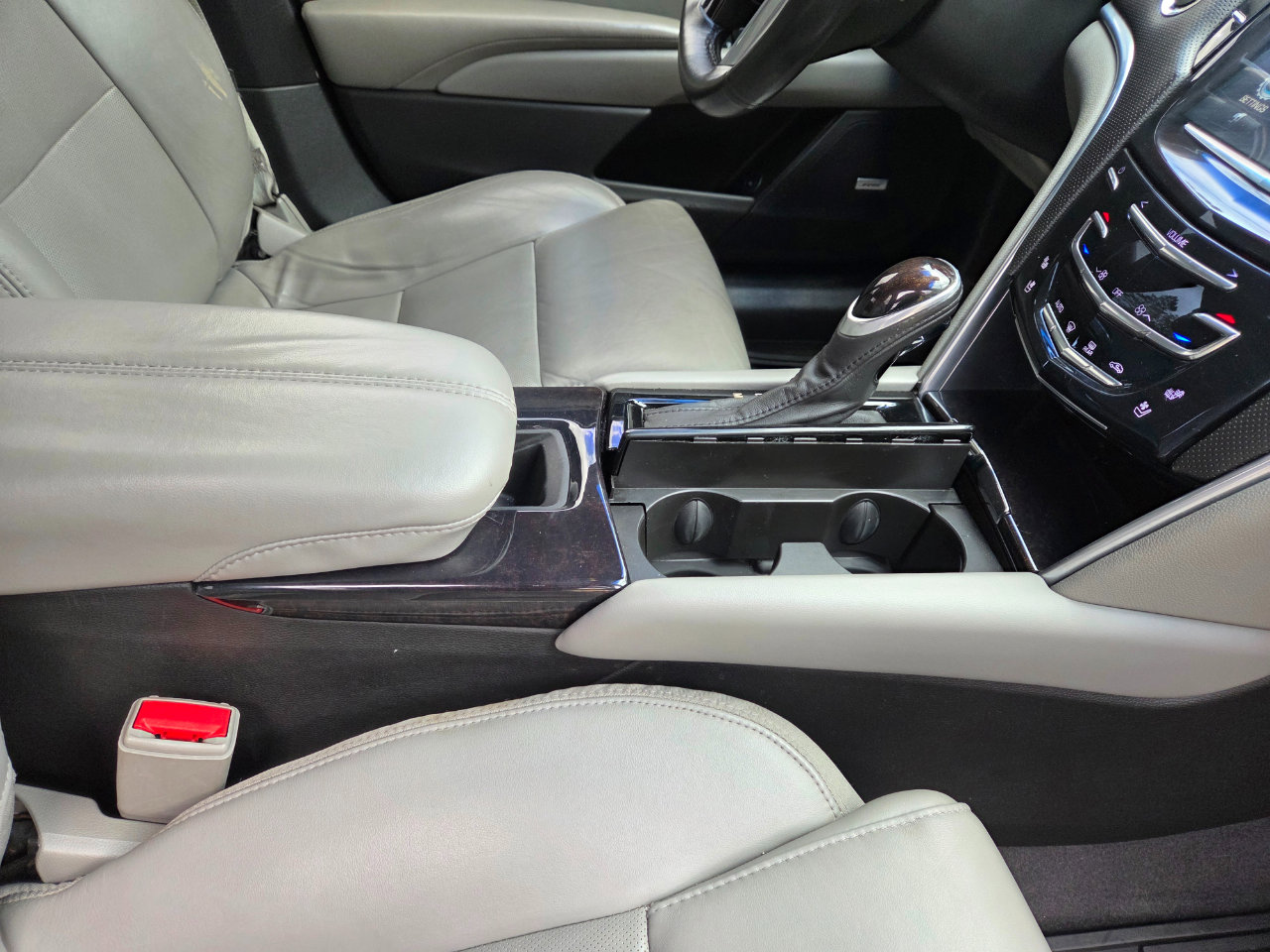 Used 2016 Cadillac XTS Luxury w/ Driver Awareness Package image 23