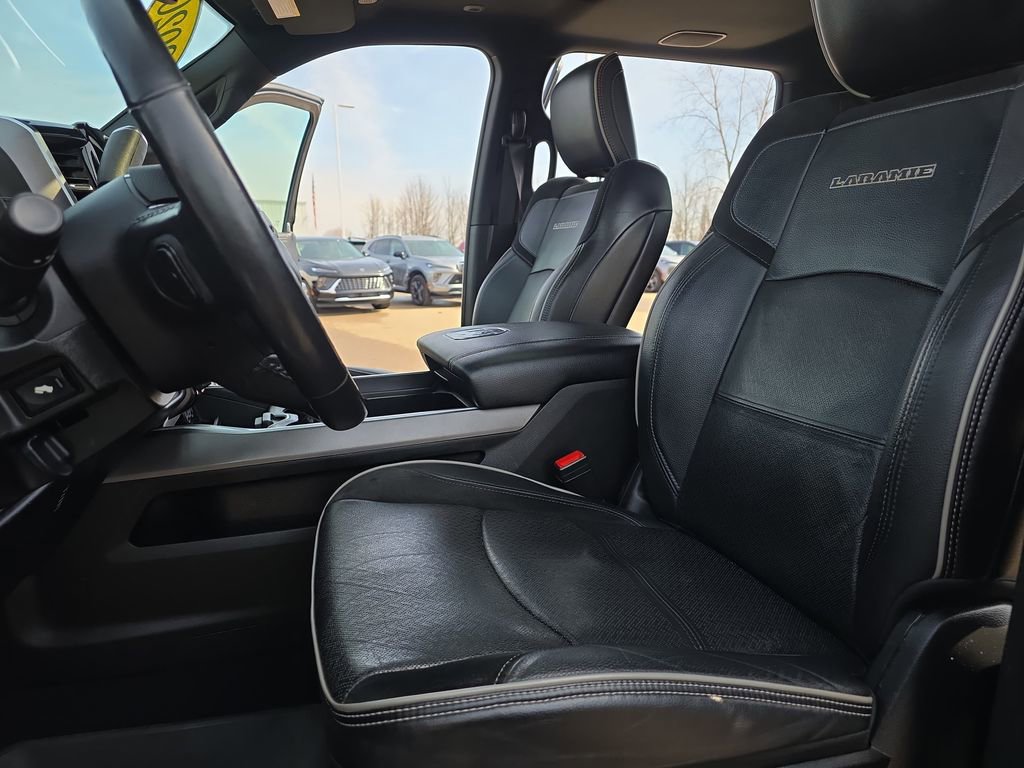 Used 2020 RAM 3500 Laramie image 14