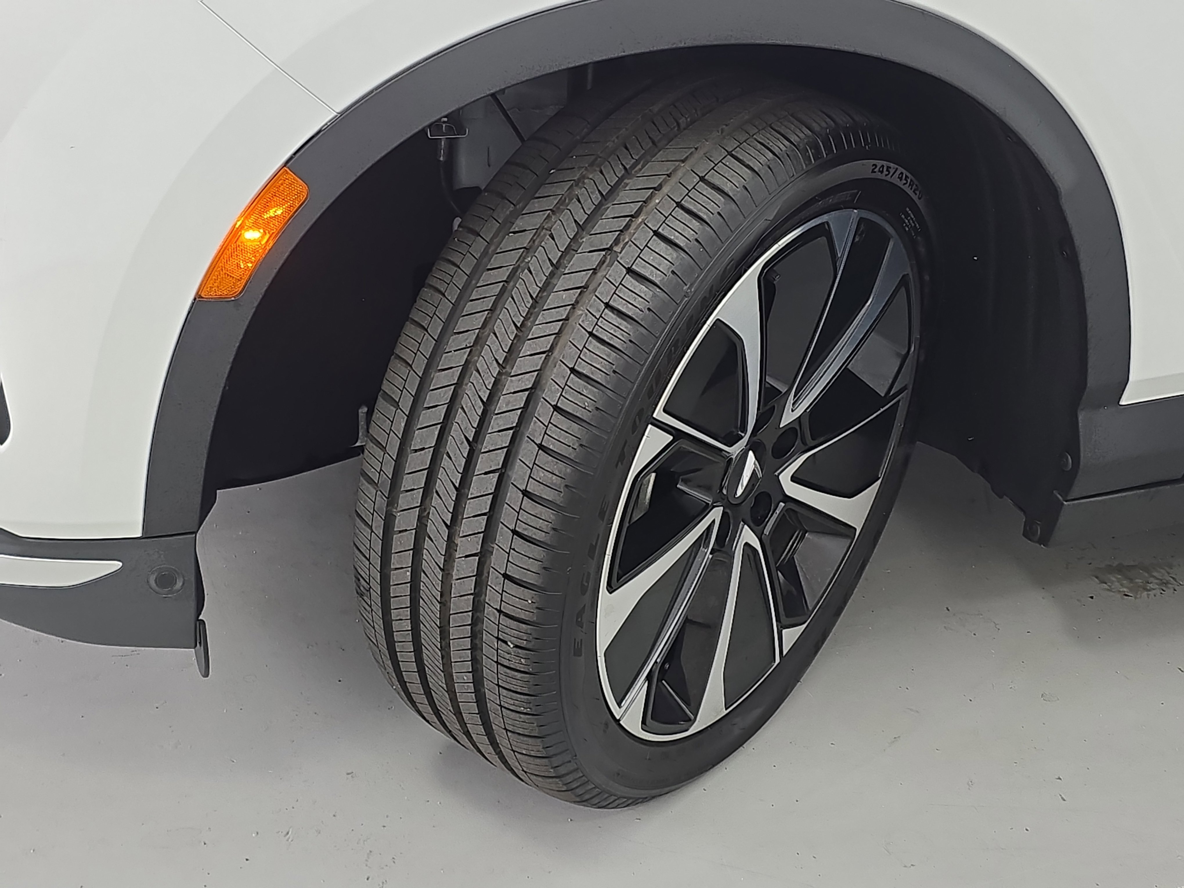 New 2025 VinFast VF 8 Plus image 31