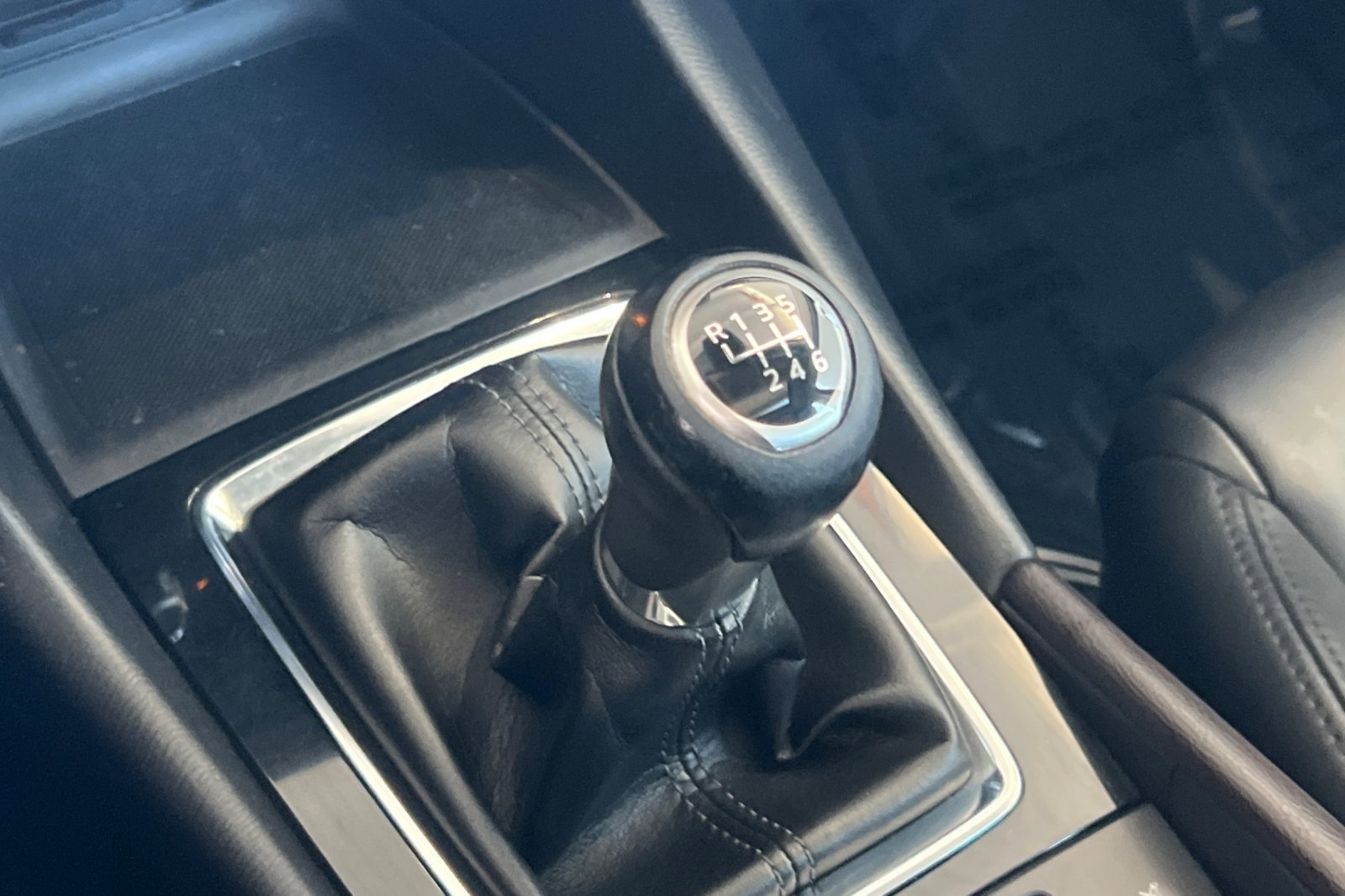 Used 2018 MAZDA MAZDA3 Touring image 21