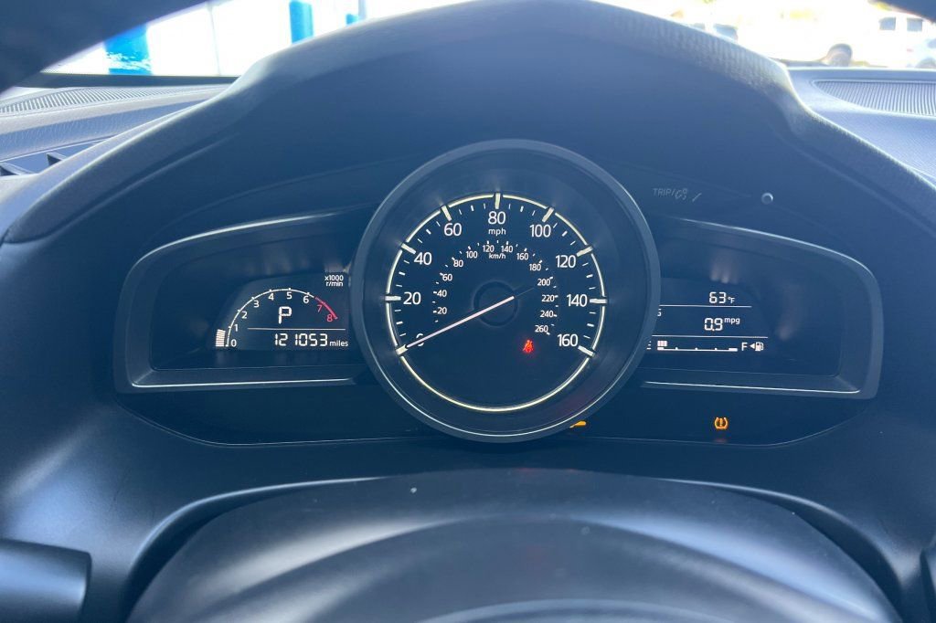 Used 2017 MAZDA MAZDA3 Touring FWD image 21