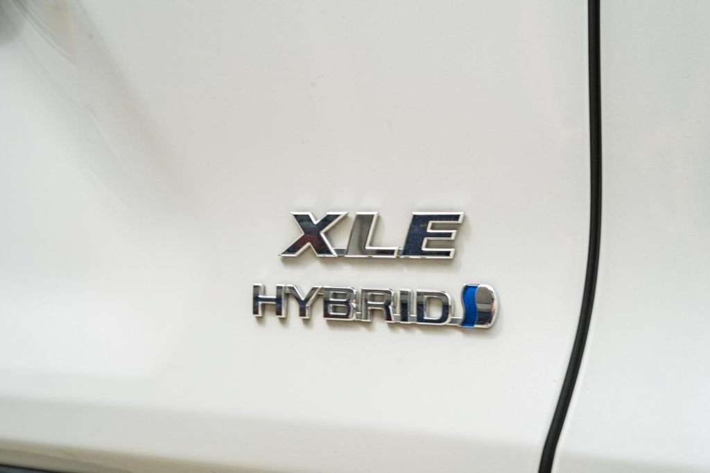 Used 2024 Toyota RAV4 XLE Premium w/ Weather Package AWD/4WD image 7