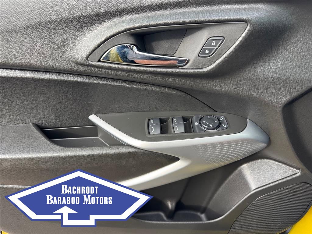 Used 2024 Chevrolet Trax RS w/ Driver Confidence Package image 26