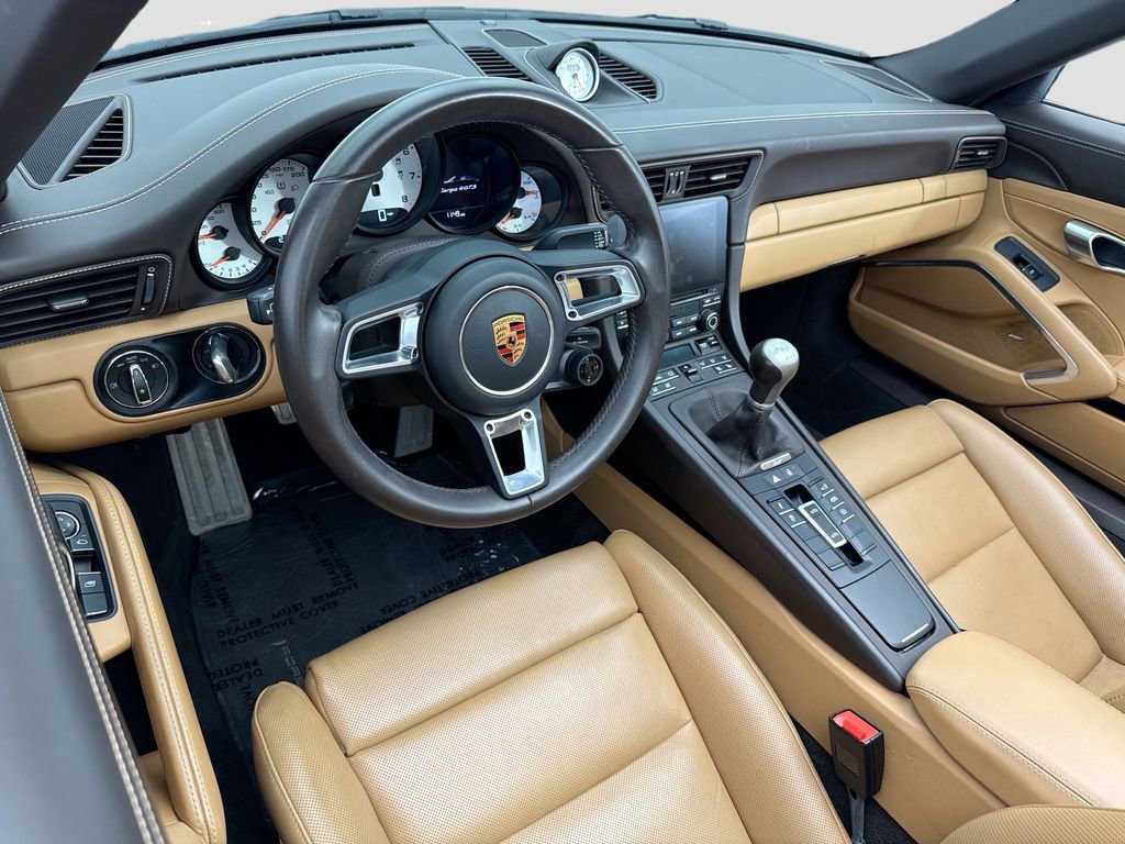Used 2019 Porsche 911 Targa 4 GTS AWD/4WD image 17
