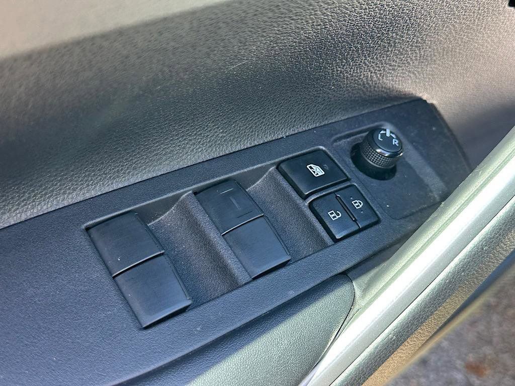 Certified 2023 Toyota Corolla Cross LE image 14