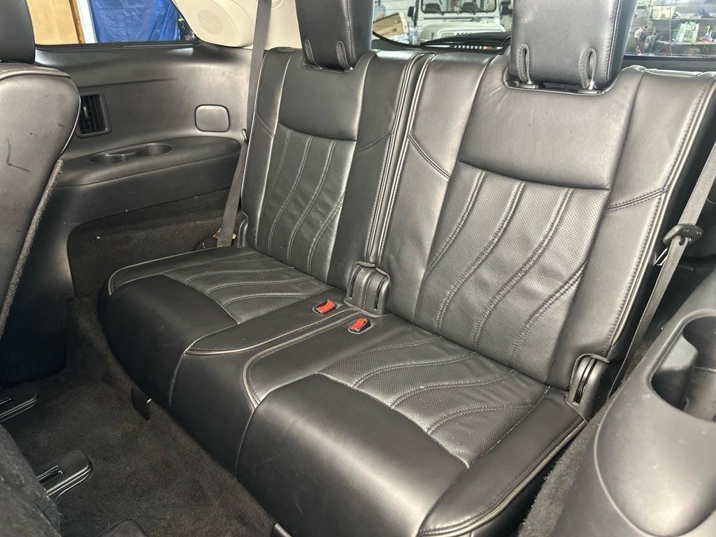 Used 2013 INFINITI JX35 AWD w/ Premium Pkg image 30