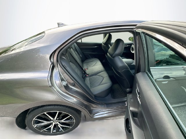 Used 2024 Toyota Camry SE w/ Cold Weather Package AWD/4WD image 26