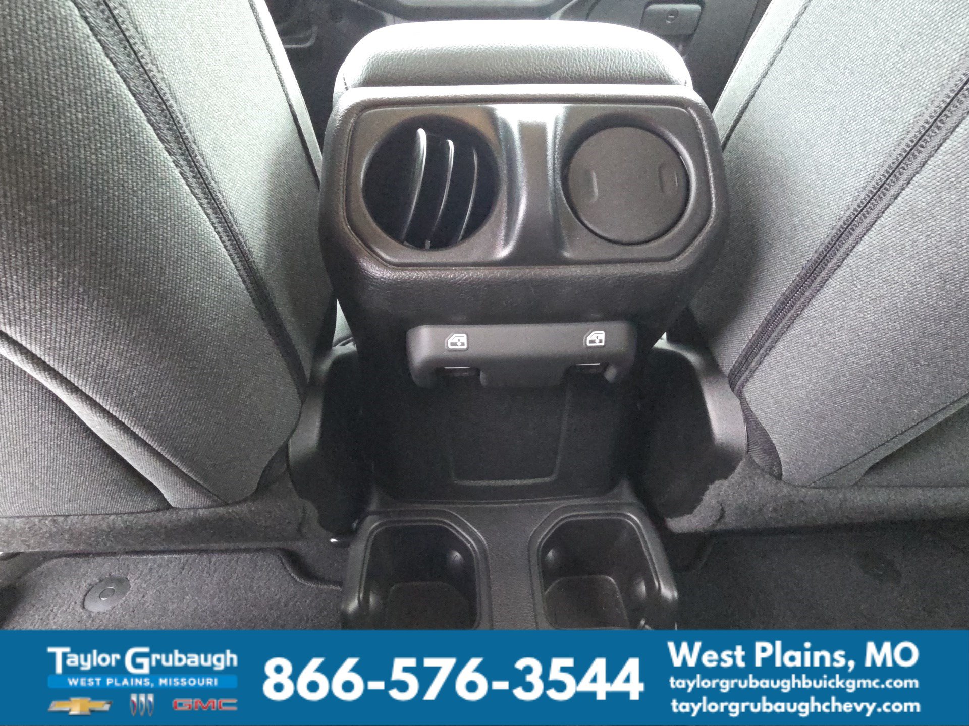 Used 2025 Jeep Gladiator Sport AWD/4WD image 31
