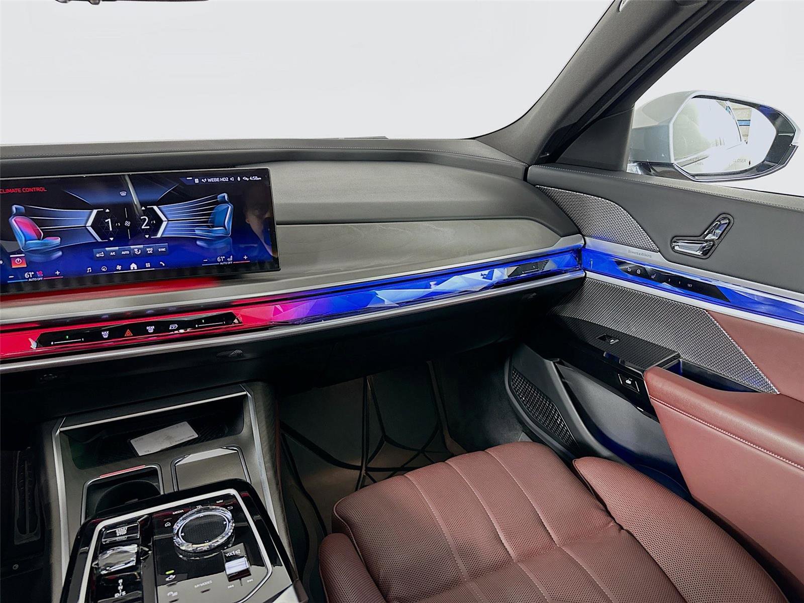 Used 2023 BMW 760i xDrive image 25