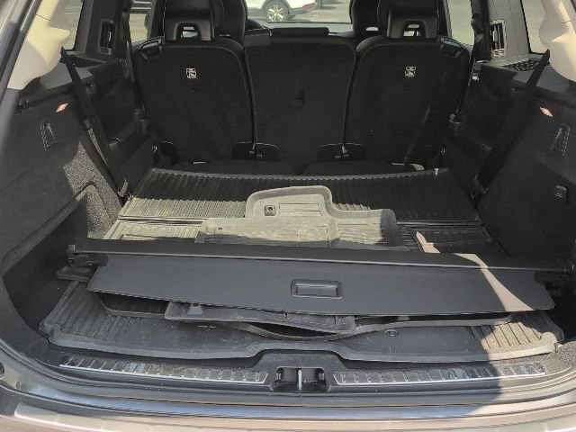 Used 2024 Volvo XC90 B6 Plus w/ Protection Package Premier AWD/4WD image 16