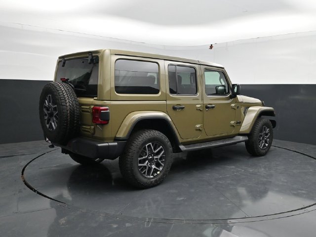 New 2026 Jeep Wrangler Unlimited Sahara AWD/4WD image 9