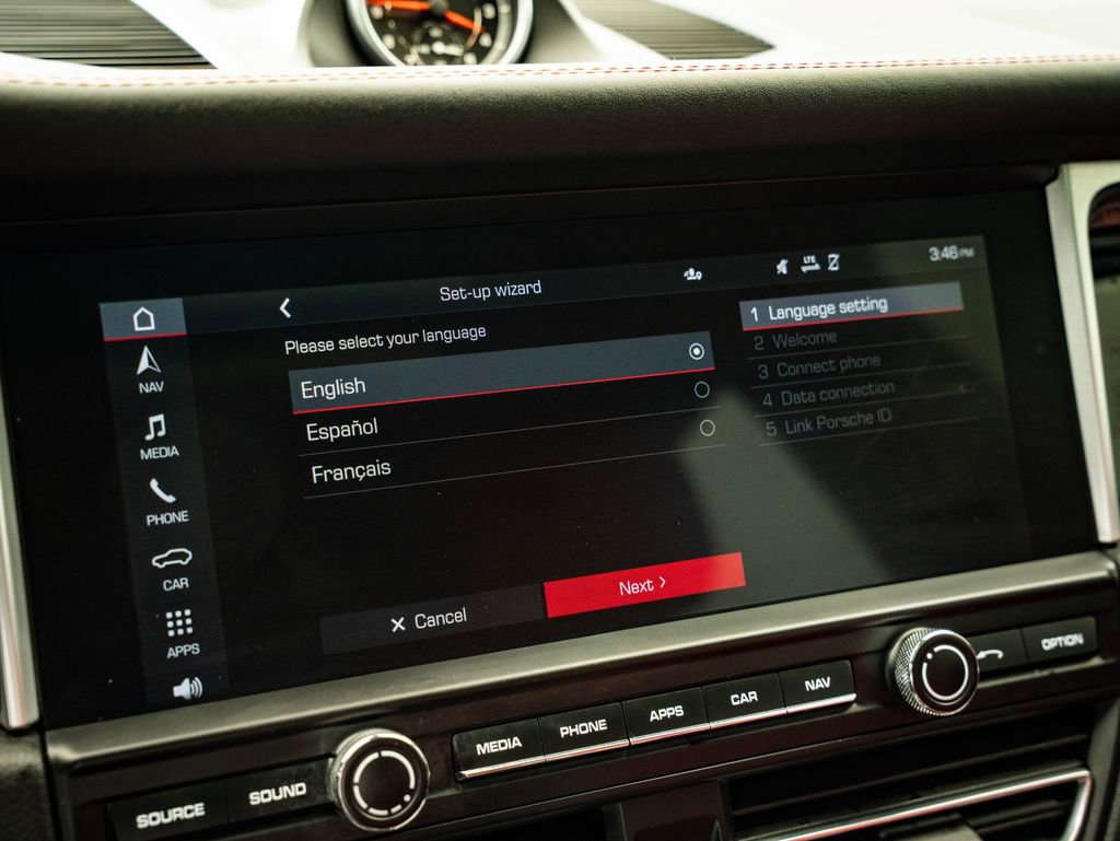 Certified 2021 Porsche Macan S AWD/4WD image 35